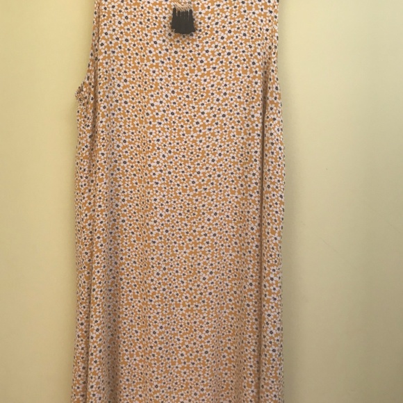 YELLOW DAISY SLEEVELESS SUNDRESS - Picture 3 of 7